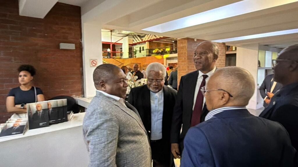 A chegada do ex-Presidente da República, Filipe Jacinto Nyusi — lançamento de Liderança e Foco