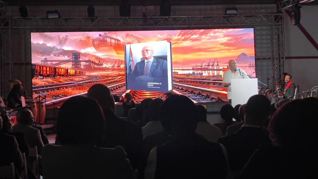 Prefaciador do livro — lançamento de Liderança e Foco