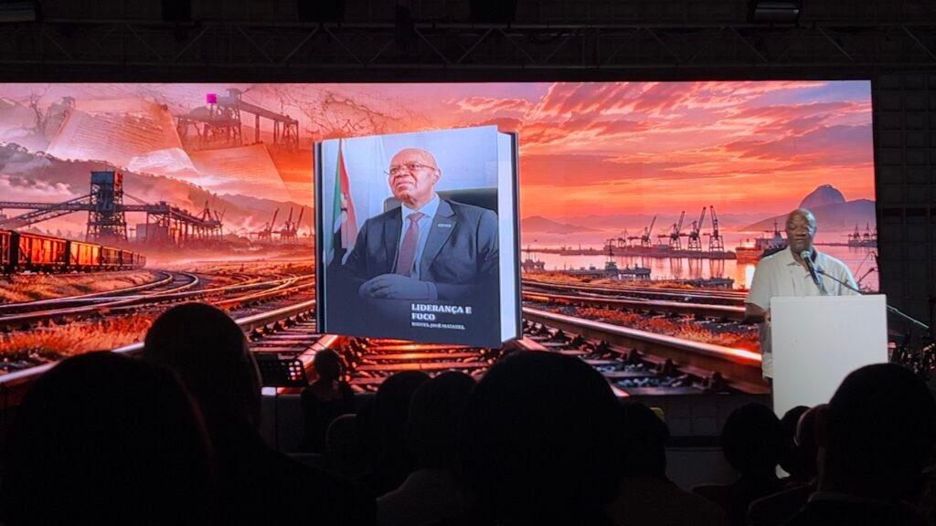 Prefaciador do livro — lançamento de Liderança e Foco